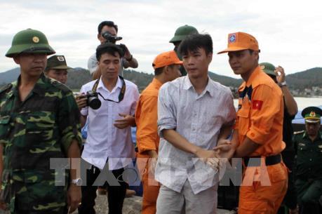 Huy động thêm 2 đội thợ lặn tìm kiếm thuyền viên mất tích tại Nghệ An