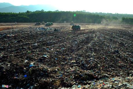 Ảnh hưởng từ bãi rác Nam Sơn: Nâng mức hỗ trợ thẻ BHYT cho người dân lên 100%