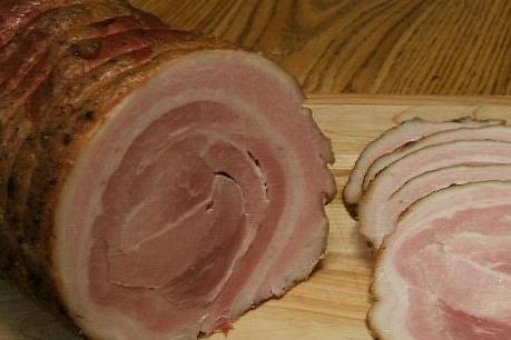 Truy tố nhóm sản xuất thực phẩm đồ nguội giả tại Hà Nội