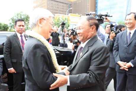 Tổng Bí thư Nguyễn Phú Trọng rời Phnom Penh đi thăm tỉnh Prec Sihanouk