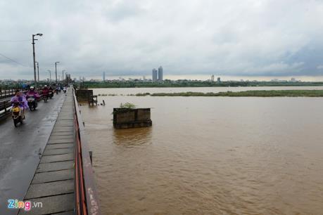 Mực nước trên sông Hồng tại Hà Nội đang lên nhanh