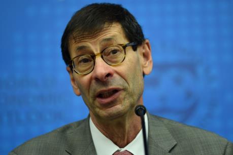 IMF: Kinh tế thế giới phục hồi vững chắc hơn