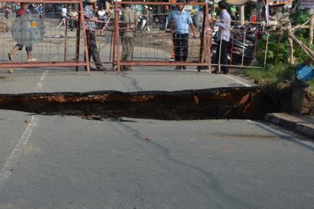 Siết chặt tuần kiểm đối với các công trình đường bộ