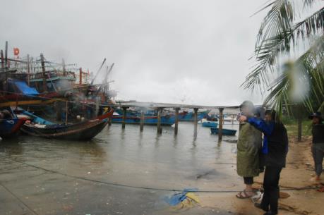 Bão số 4 đã đổ bộ vào Hà Tĩnh-Quảng Trị