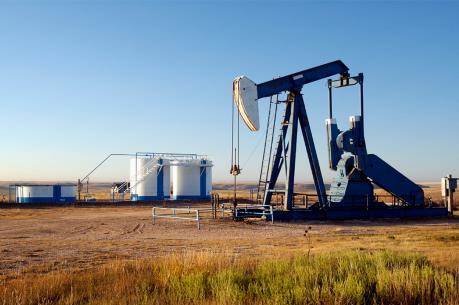 Giá dầu châu Á vẫn ở trên 48-50 USD/thùng