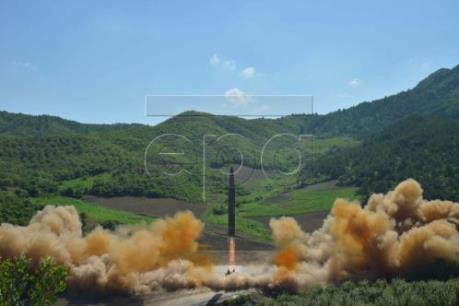 Triều Tiên phóng thử tên lửa ICBM: Mỹ, Hàn Quốc cân nhắc phản ứng quân sự