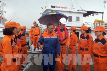 Việt Nam bàn giao công dân Malaysia bị nạn trên biển 