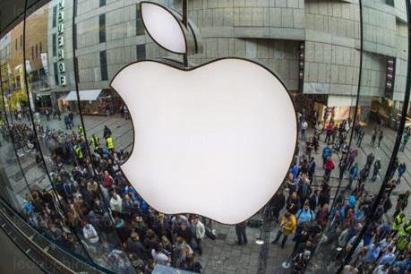 Cổ phiếu Apple tăng giá kỷ lục