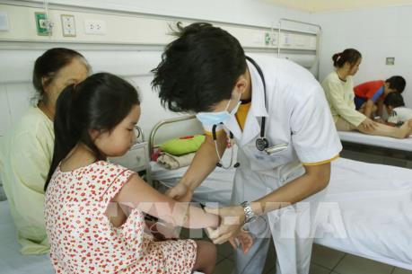 Sốt xuất huyết ở trẻ em và những biến chứng nguy hiểm