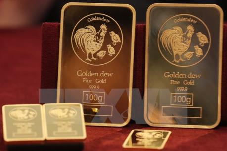 Giá vàng thế giới áp sát mức cao trong bảy tuần