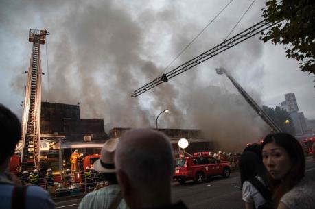 Cháy chợ cá lớn nhất thế giới