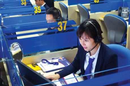 Bài 3: EVN hiện đại hoá dịch vụ chăm sóc khách hàng