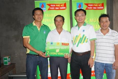 Trao giải vàng đợt 1 chương trình “Đạm Phú Mỹ - Triệu Tình Thương”