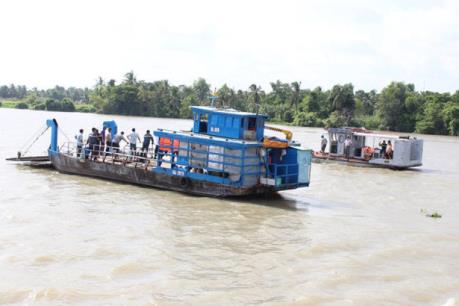 Khởi tố vụ án sà lan đâm chìm tàu cát làm chết hai người trên sông Sài Gòn