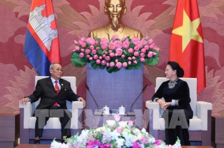 Chủ tịch Quốc hội Nguyễn Thị Kim Ngân tiếp PCT thứ nhất Thượng viện Vương quốc Campuchia