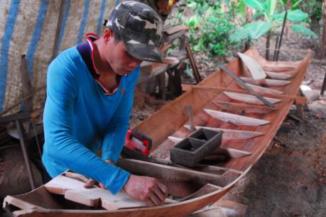 Nhộn nhịp làng nghề mùa nước nổi tại Đồng Tháp