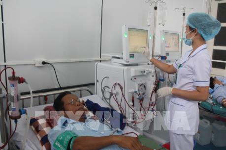 Yêu cầu xét xử công bằng vụ 8 người chết khi chạy thận tại Hòa Bình