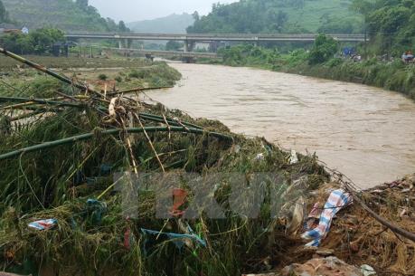 Ba người bị lũ cuốn trôi tại Sapa