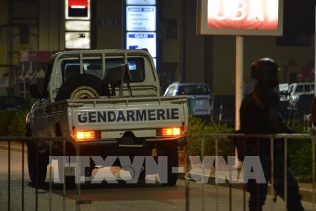 Tiêu diệt 3 tay súng nghi là kẻ tấn công quán cà phê ở Burkina Faso