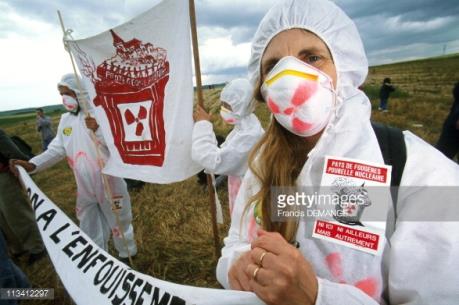 Pháp: Đụng độ với cảnh sát, hàng chục người biểu tình bị thương