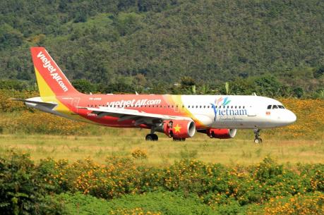 Giảm ngay 10% giá vé Vietjet khi thanh toán bằng thẻ nội địa của 32 ngân hàng 