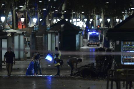 Tây Ban Nha: Xe tải cố ý đâm, nhiều người đi bộ thiệt mạng