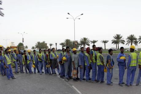 Căng thẳng ngoại giao vùng Vịnh: Mỗi giờ có 57 lao động nước ngoài rời Qatar
