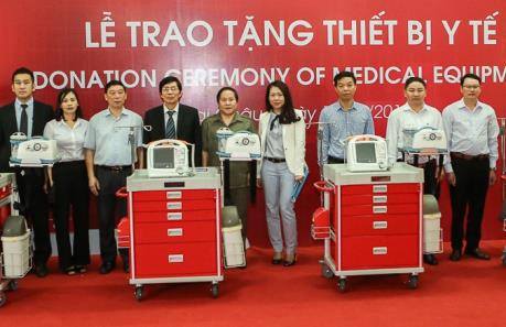 Quỹ Toyota Việt Nam tặng thiết bị y tế cho 8 bệnh viện tỉnh Lai Châu