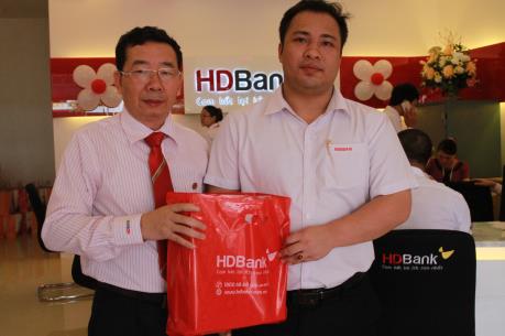 HDBank khai trương phòng giao dịch mới tại Cà Mau