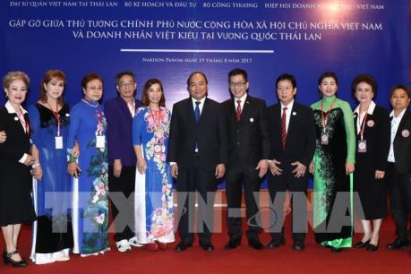 Thủ tướng Nguyễn Xuân Phúc gặp mặt các hội đoàn và cộng đồng Việt kiều toàn Thái Lan