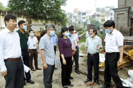 Bộ trưởng Bộ Y tế kiểm tra công tác phòng chống dịch sốt xuất huyết tại Hà Nội