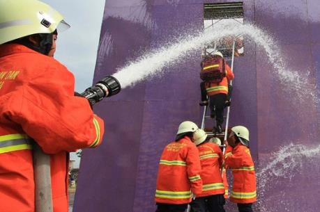 Sơ tán hàng trăm khách hành hương tới Mecca do hỏa hoạn nghiêm trọng