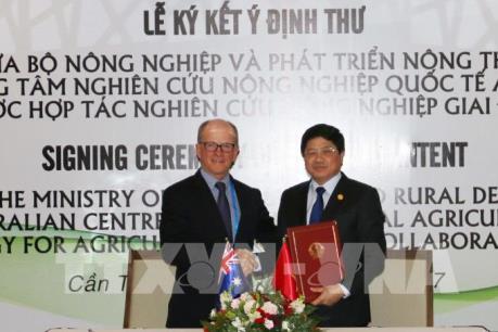 APEC 2017: Việt Nam và Úc ký hợp tác nghiên cứu trong lĩnh vực nông nghiệp