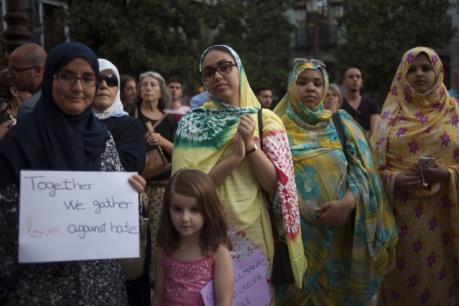 Tây Ban Nha: Cộng đồng người Hồi giáo biểu tình phản đối các hành động thù địch