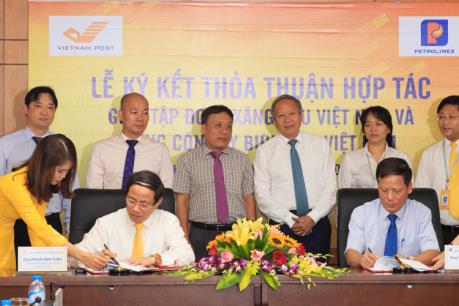 Petrolimex và VnPost ký kết thỏa thuận hợp tác toàn diện
