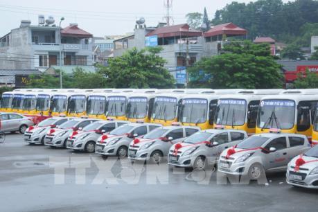 Khai trương tuyến xe bus đầu tiên của tỉnh Bắc Kạn