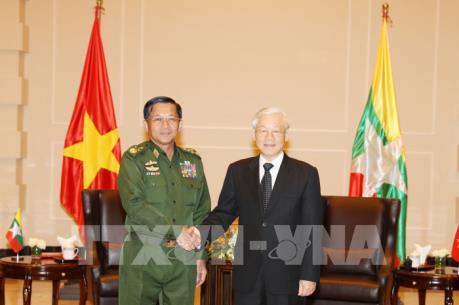 Tổng Bí thư Nguyễn Phú Trọng tiếp Tổng Tư lệnh các lực lượng vũ trang Myanmar