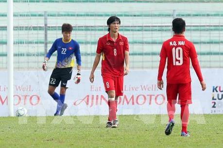 Cầu thủ bóng đá U22 Việt Nam "giam mình" trong phòng sau thất bại