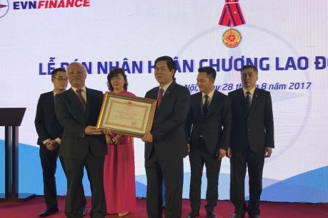 EVNFinance đón nhận Huân chương Lao động hạng Ba