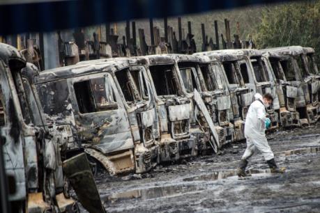 Chile lại xảy ra các vụ đốt phá khiến 29 ô tô tải bị thiêu rụi