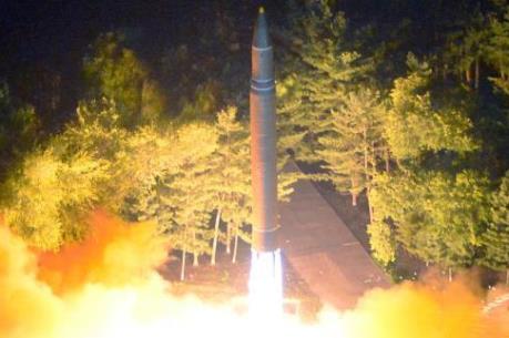 Trung Quốc cảnh báo căng thẳng trên bán đảo Triều Tiên đã lên "đỉnh điểm"