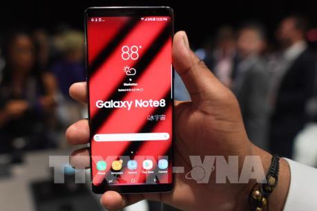 Siêu phẩm LG V30 trình làng cùng ngày với Samsung Galaxy Note 8