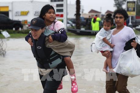Venezuela ủng hộ 5 triệu USD cho các nạn nhân bão Harvey tại Mỹ