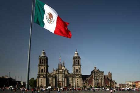 Phớt lờ lời đe dọa của Tổng thống Donald Trump, Mexico nâng dự báo tăng trưởng kinh tế