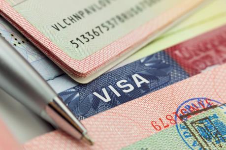 Mỹ nối lại việc cấp thị thực hạn chế tại Nga