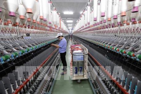 Đối thoại, tháo gỡ khó khăn cho doanh nghiệp đầu tư tại Nam Định
