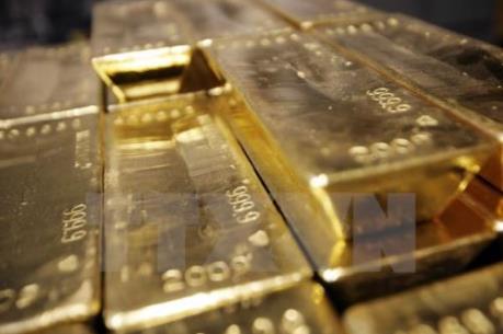 Giá vàng châu Á chạm mức cao nhất trong mười tháng