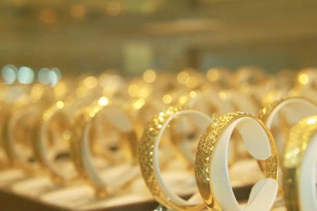 Chênh lệch giữa giá vàng trong nước và thế giới chỉ hơn 200 nghìn đồng/lượng