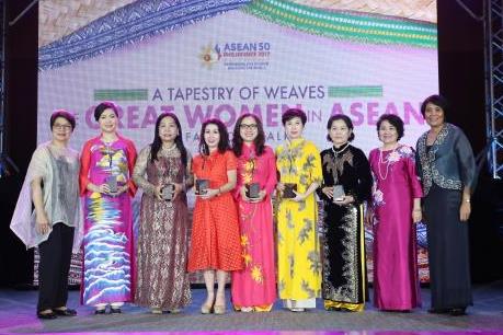 Phó Chủ tịch SeABank được vinh danh “Doanh nhân nữ tiêu biểu ASEAN”