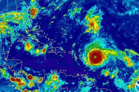 Tổng thống Mỹ Donald Trump ban bố tình trạng khẩn cấp trước siêu bão Irma